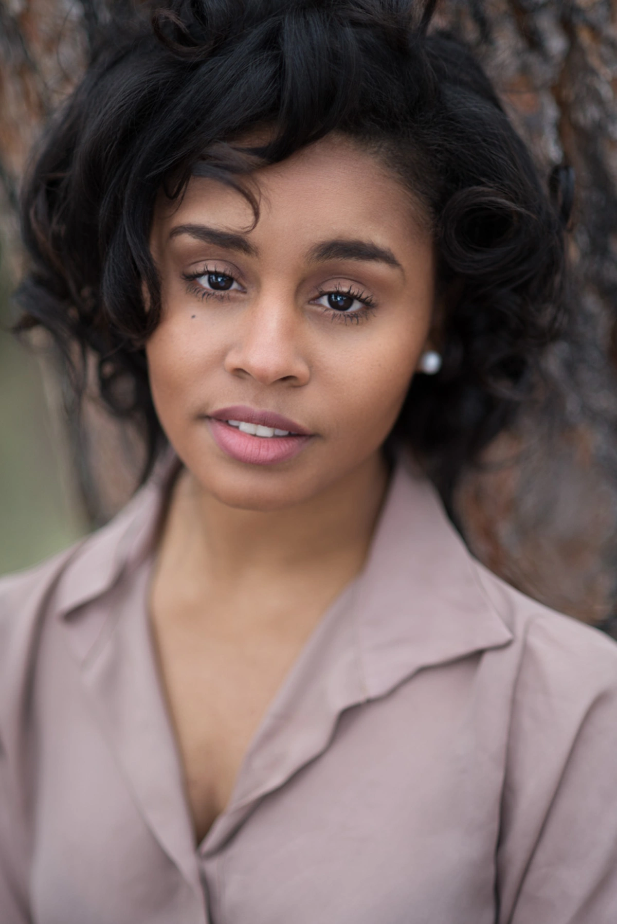 后入系列主演苏小雅专业定妆照